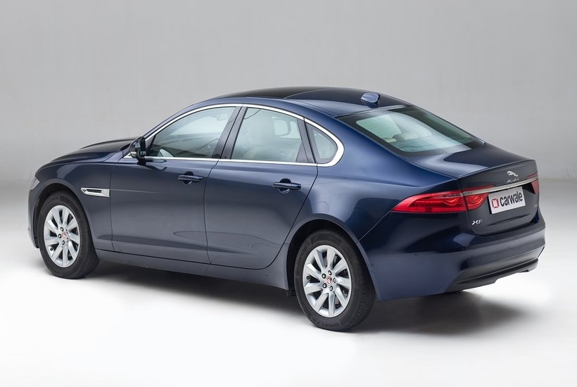 xf-exterior-left-rear-three-quarter_820x550.jpeg
